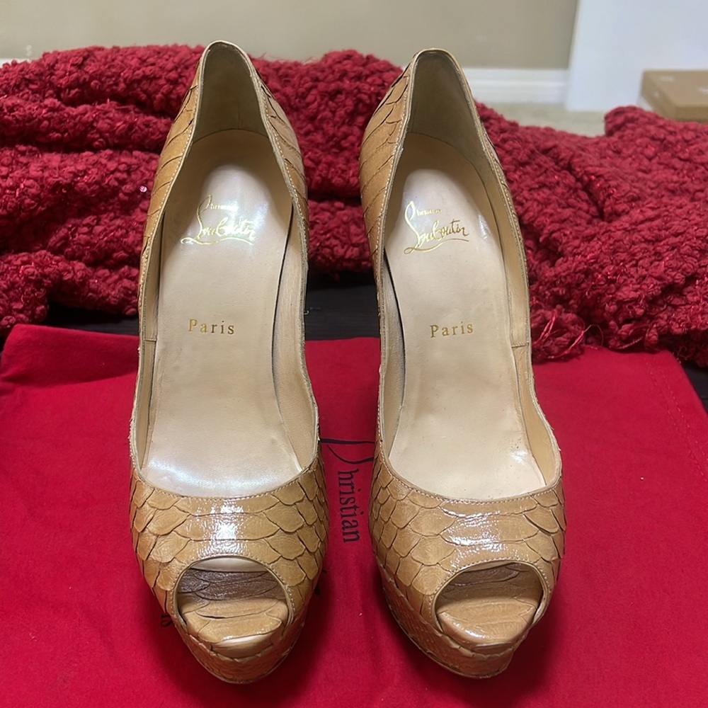 Christian Loubiton Python Lade Peep Toe 150, Nude… - image 3